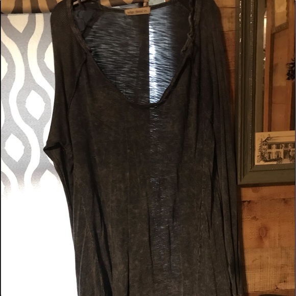 Scoops the size 2 to lace trimmed mini skirt - Picture 2 of 8